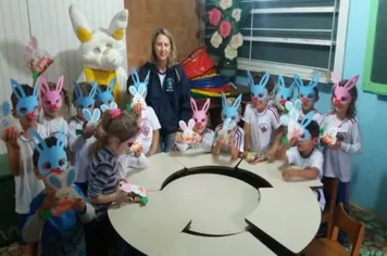 SECRETARIA DE EDUCAÇÃO DESEJA FELIZ PÁSCOA 2017