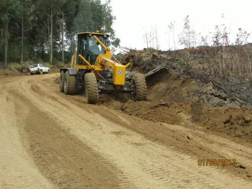 READEQUAÇÃO NAS ESTRADAS MUNICIPAIS