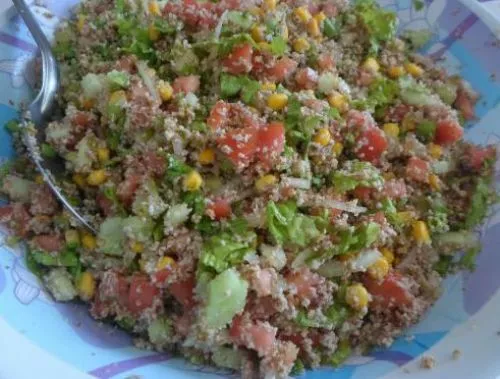 O Serviço de Convivência e Fortalecimento de Vínculos oferece alimentaçãopara 150 (Cento e cinquenta) crianças semanalmente.